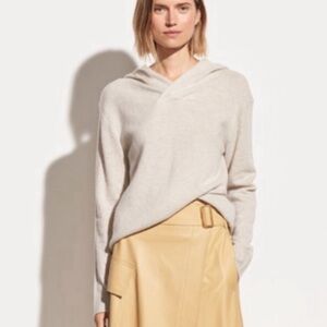 NWOT Vince Ivory/Cream 100% Cashmere Hoodie Sweater Size Large